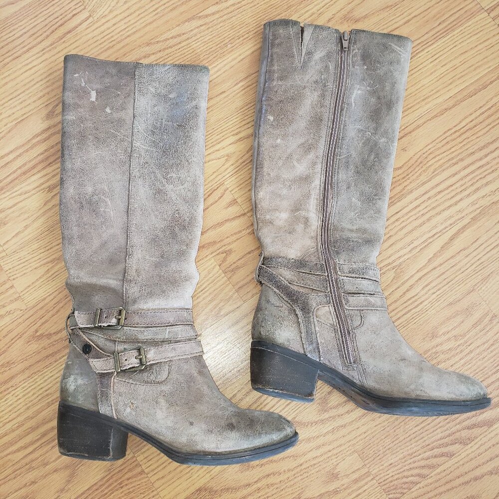Women's Nurture boots size 5.5